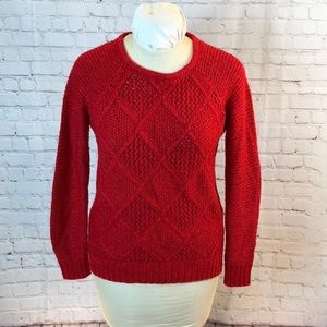 AEO red diamond pattern sweater